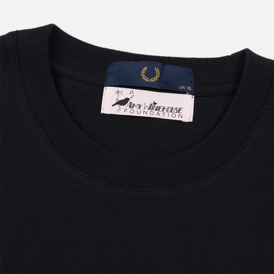 Женская футболка Fred Perry x Amy Winehouse Heart Detail Black