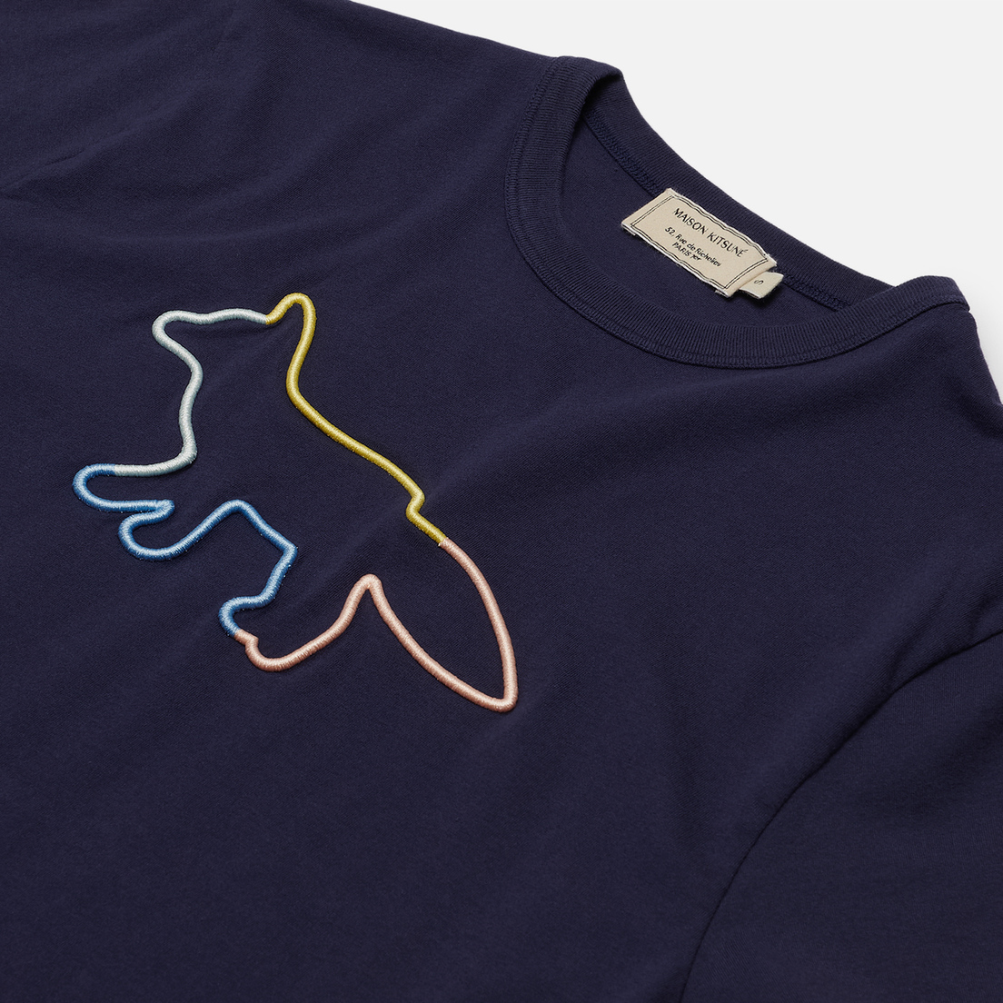 Maison Kitsune Женская футболка Rainbow Profile Fox Embroidery