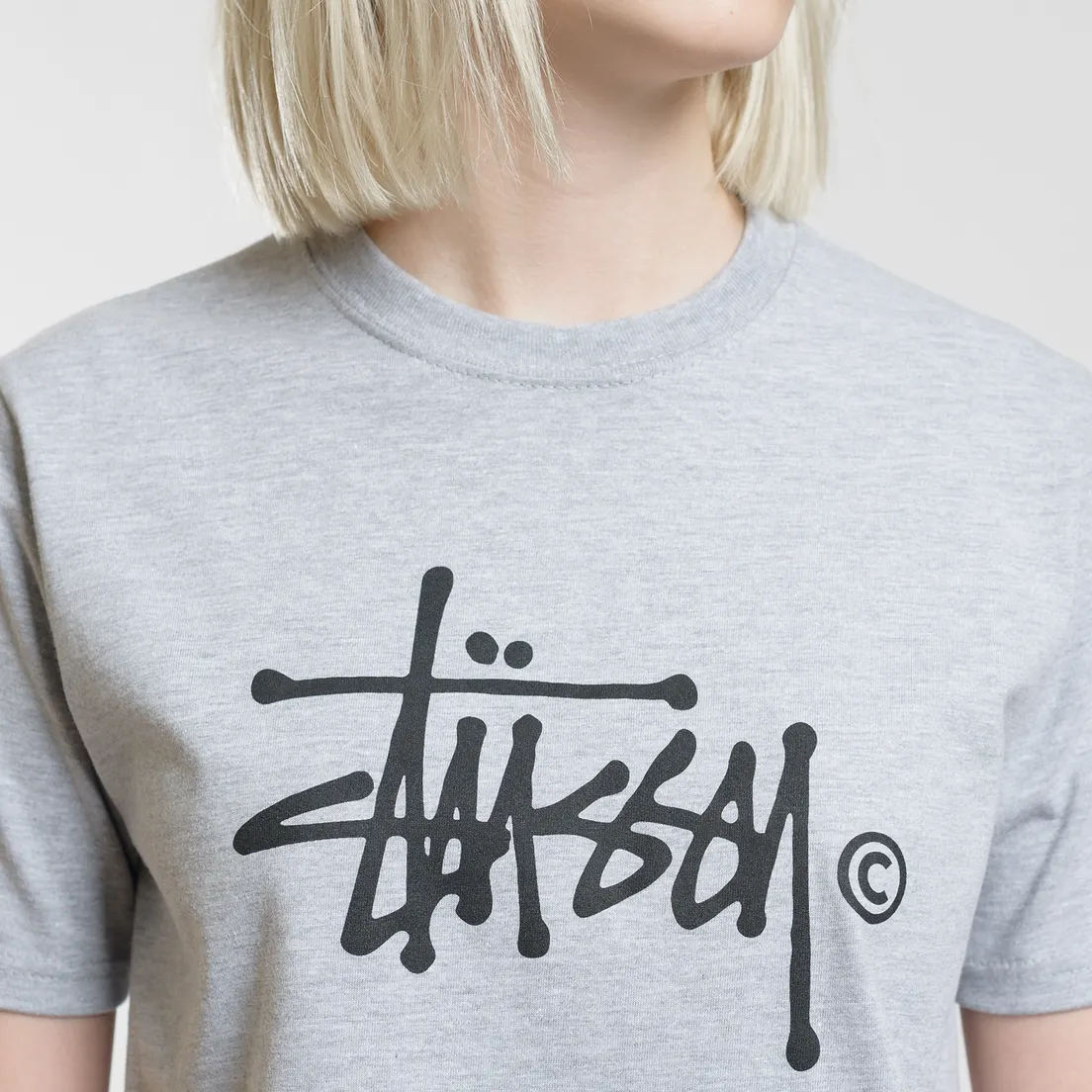 Stussy Женская футболка Basic Logo