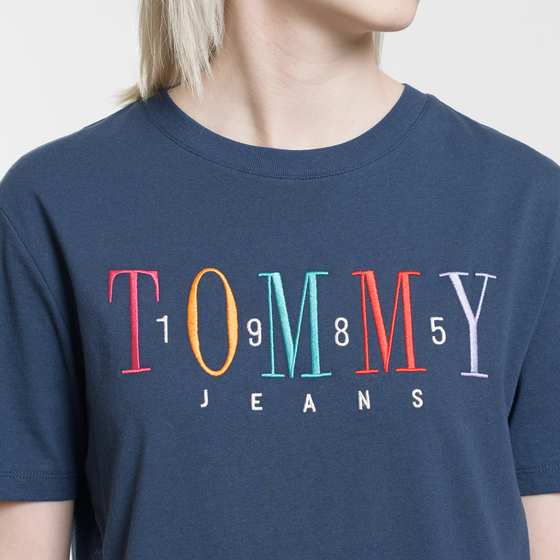 Tommy Jeans Женская футболка 1985 Embroidery