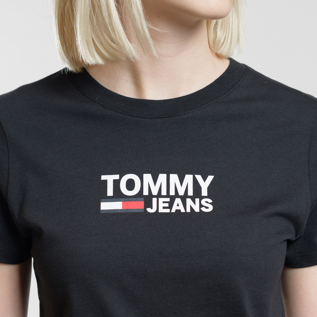 Tommy Jeans Женская футболка Corp Logo