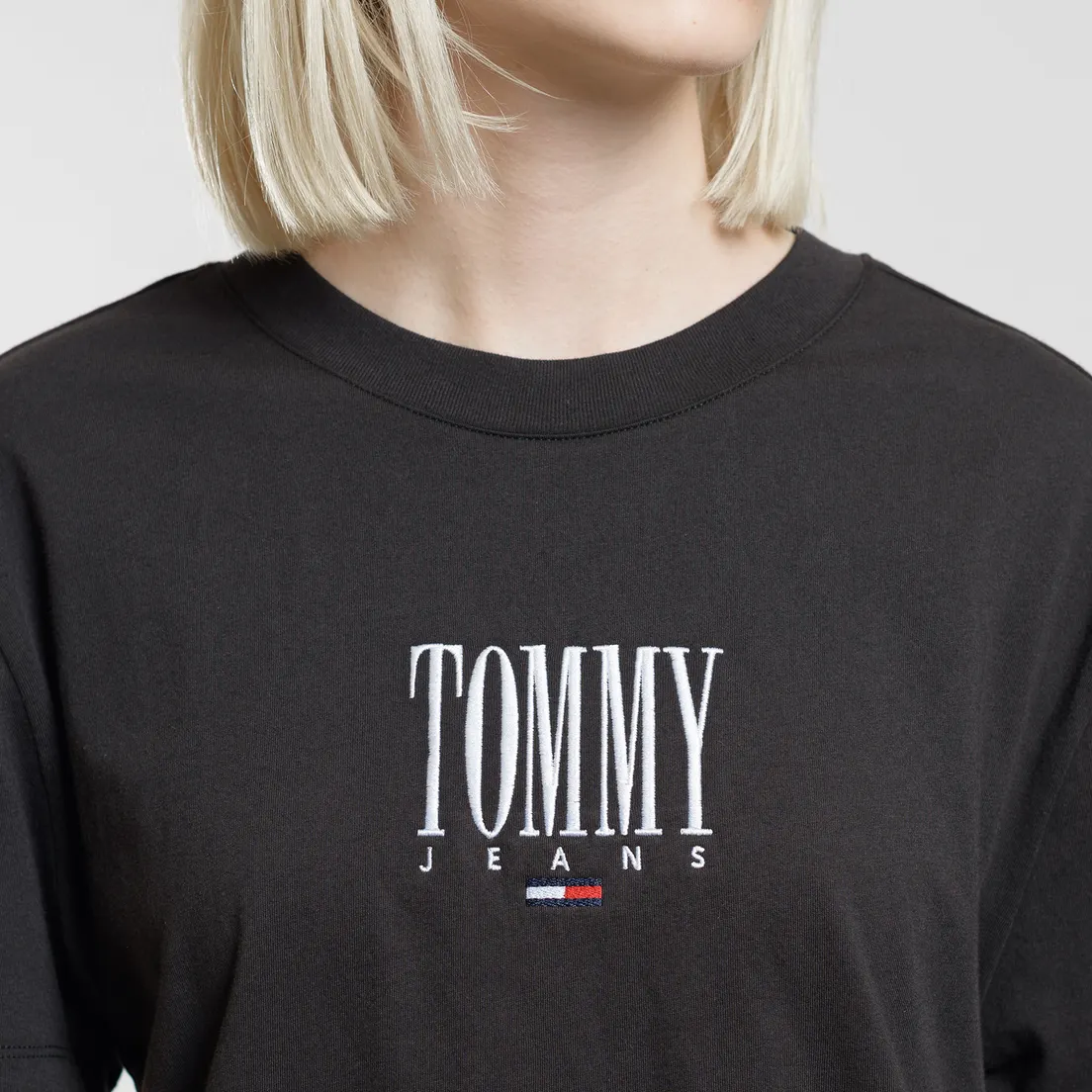 Tommy Jeans Женская футболка Embroidery Graphic