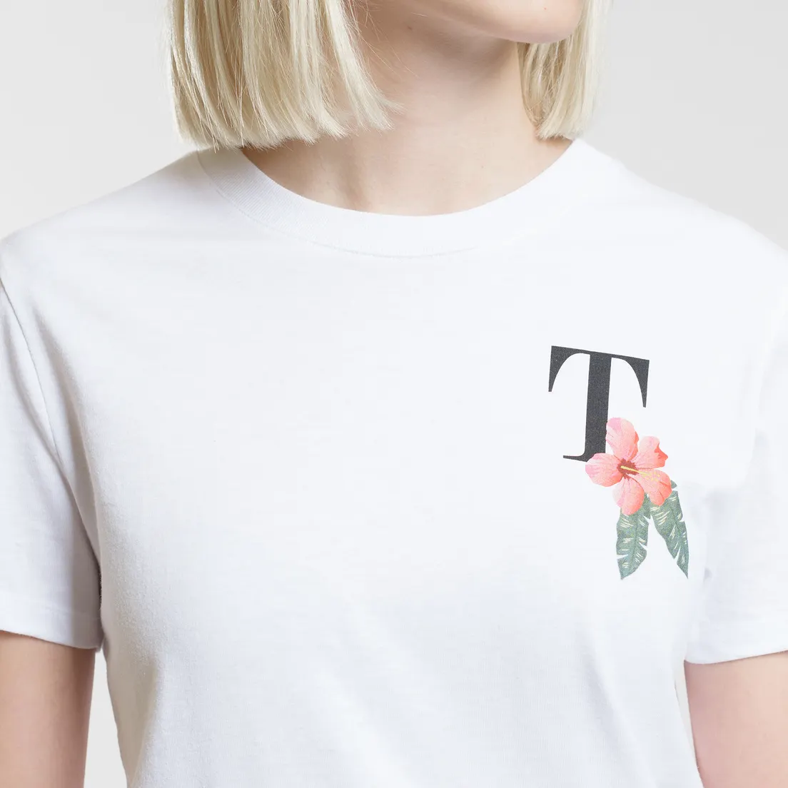 Tommy Jeans Женская футболка Summer Back Graphic