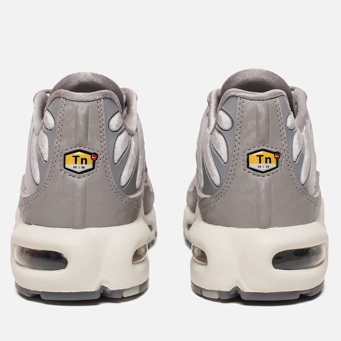 Air max plus womens grey best sale