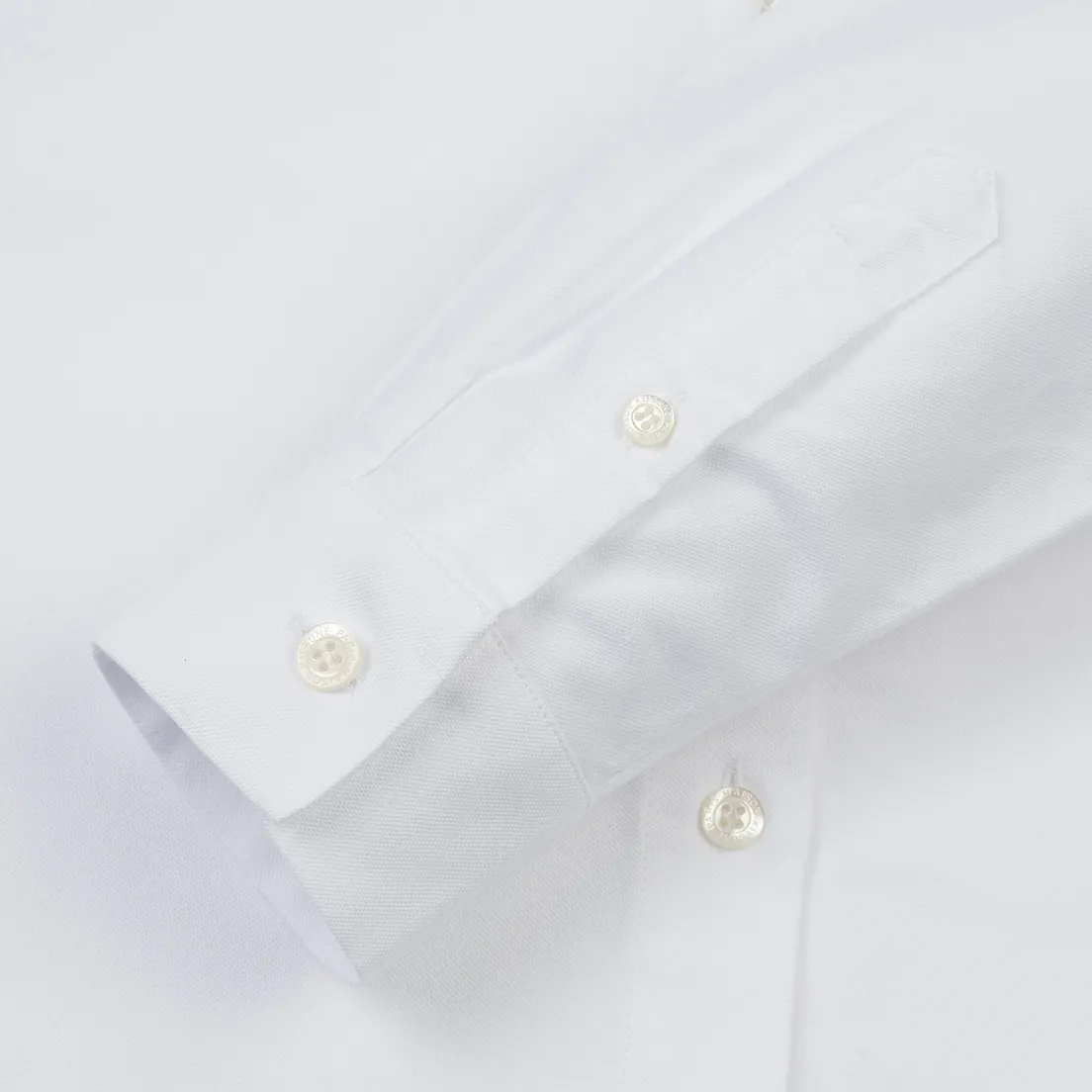Maison Kitsune Женская рубашка Oxford Tricolor Fox Patch Classic