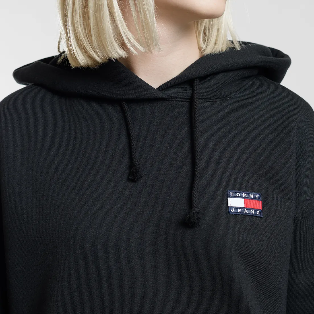 Tommy Jeans Женская толстовка Tommy Badge Hoodie