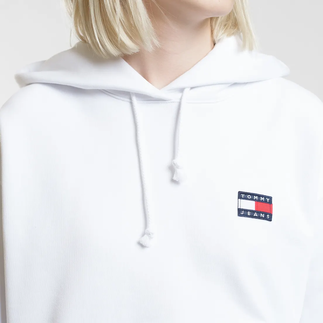 Tommy Jeans Женская толстовка Tommy Badge Hoodie