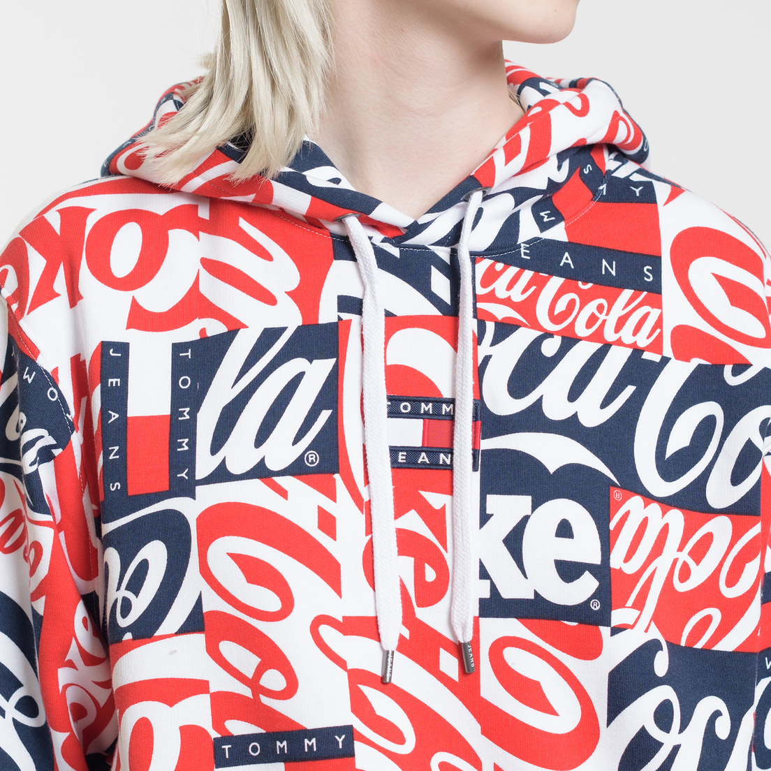 Tommy Jeans Женская толстовка x Coca-Cola All Over Print Hoodie