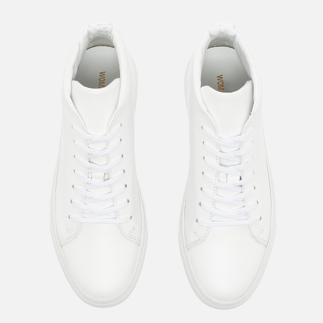 Common Projects Женские кеды New Court Mid Leather