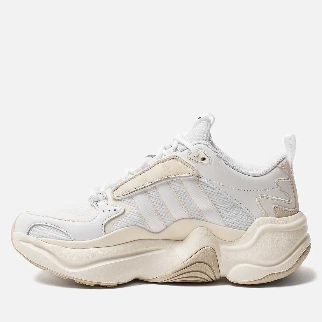adidas Consortium Женские кроссовки x Naked Magmur Runner