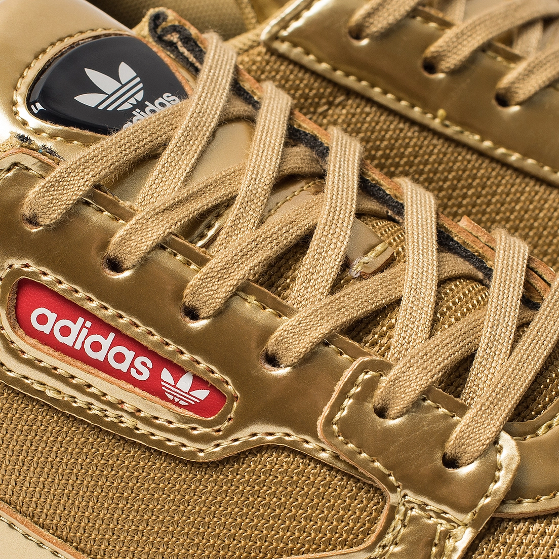 adidas Originals Женские кроссовки Falcon