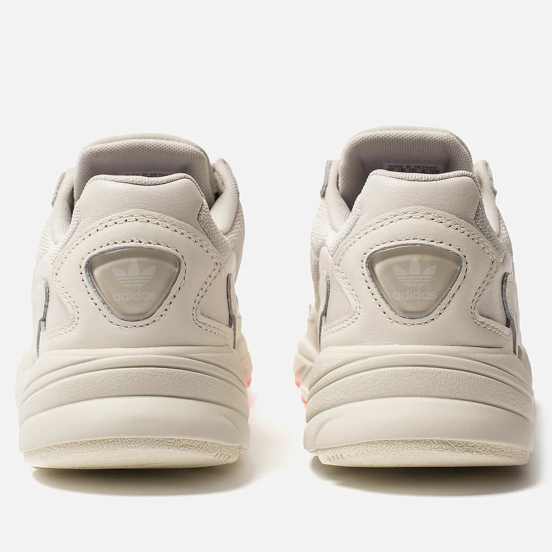 adidas Originals Женские кроссовки Falcon