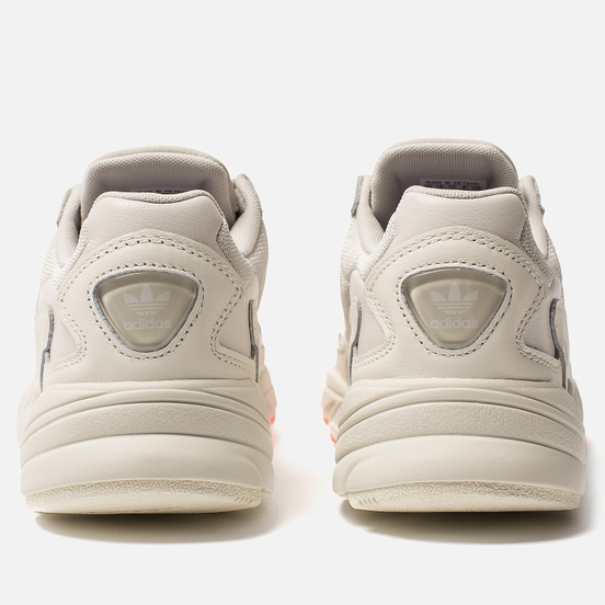 Женские кроссовки adidas Originals Falcon Off White/Raw White/Active Purple