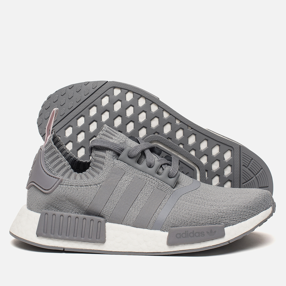 Nmd r1 primeknit women's on sale