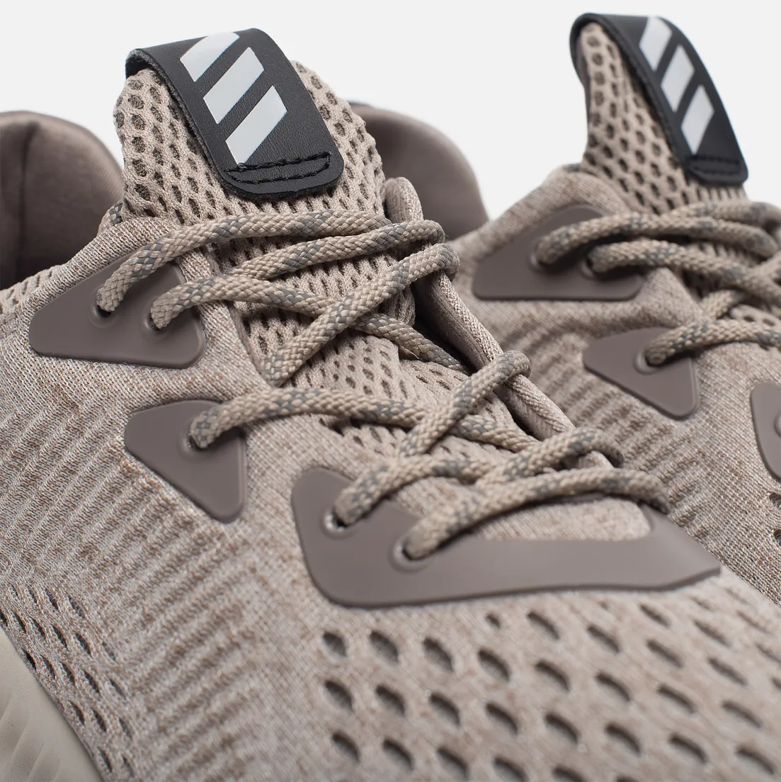 adidas Performance Женские кроссовки Alphabounce EM