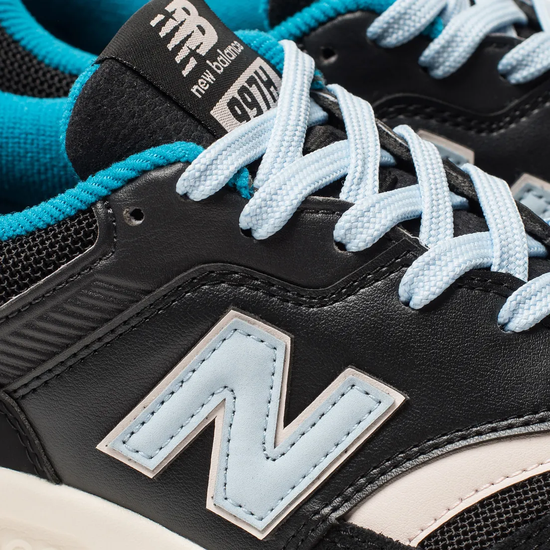 New Balance Женские кроссовки CW997HNB