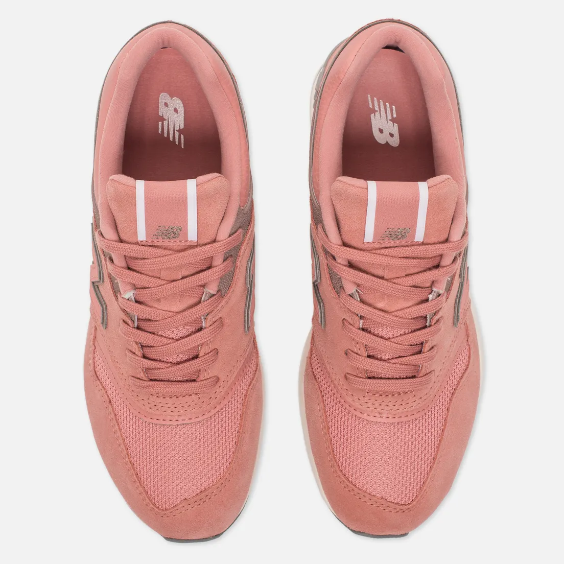 New Balance Женские кроссовки WL697CM Leather