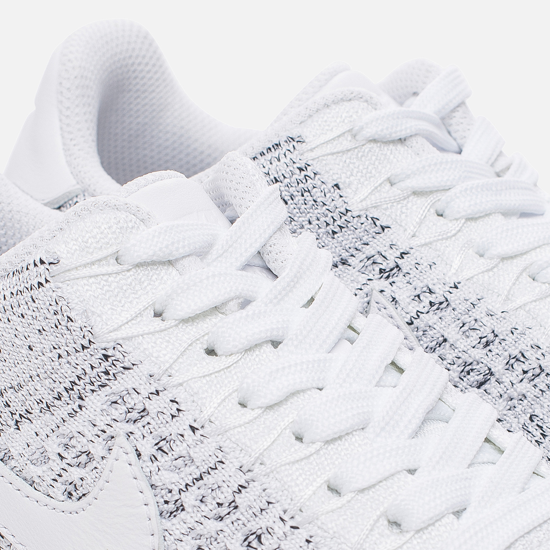 Nike air force 1 low flyknit white hotsell