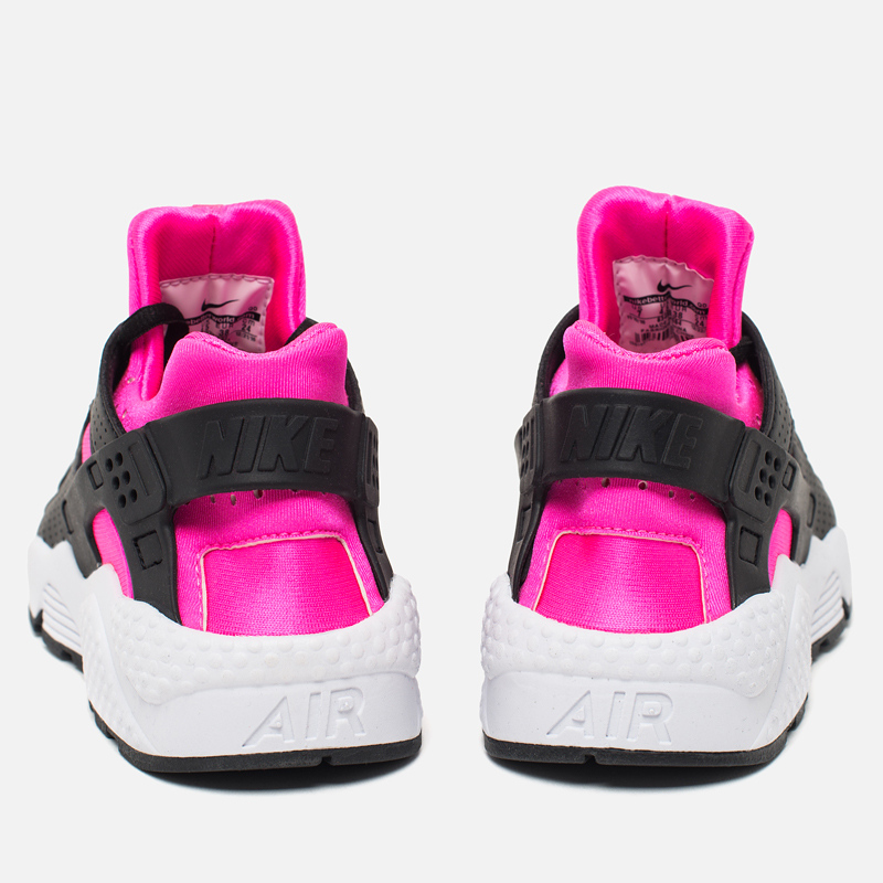 Air huarache run black and pink hotsell