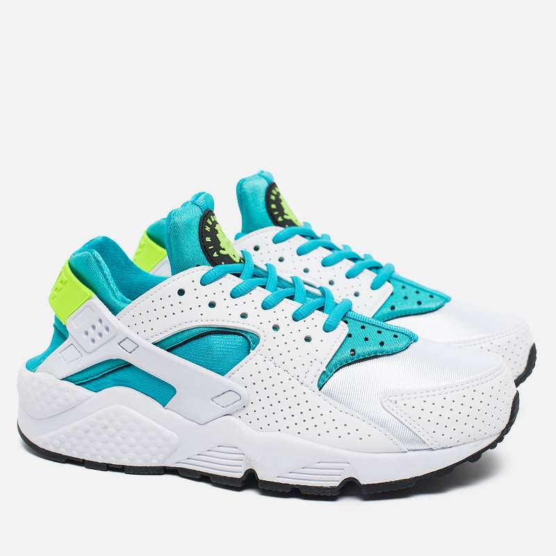 Женские кроссовки Nike Air Huarache 634835-109
