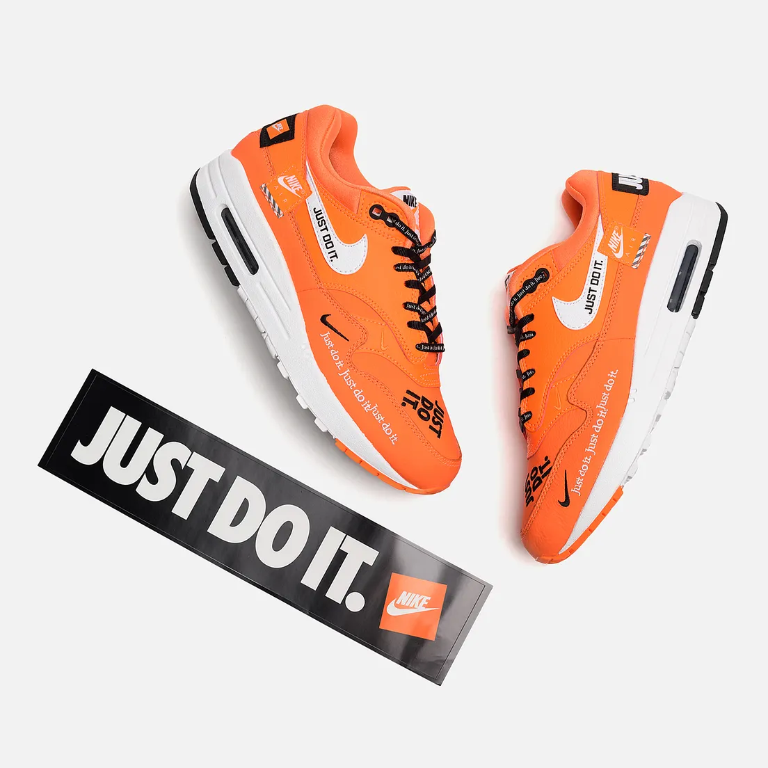 Nike Женские кроссовки Air Max 1 Lux Just Do It