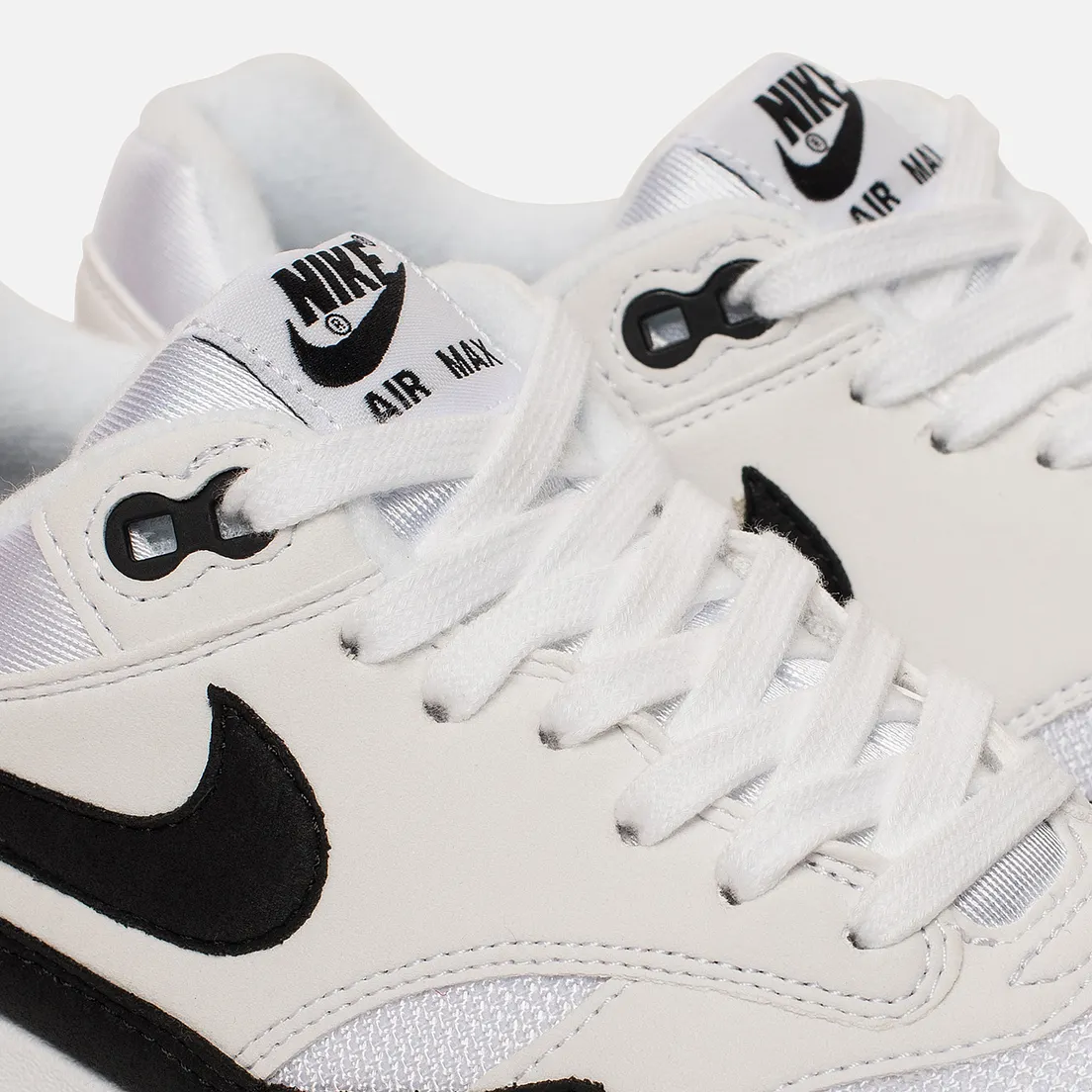 Nike Женские кроссовки Air Max 1