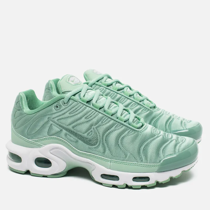Nike Женские кроссовки Air Max Plus SE NT Satin Pack