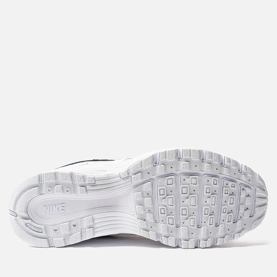 Nike Женские кроссовки P-6000 SE
