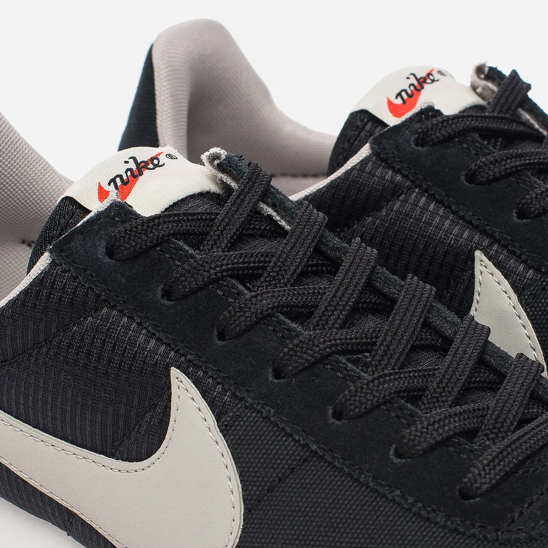 Nike Женские кроссовки Pre Montreal Racer Vintage