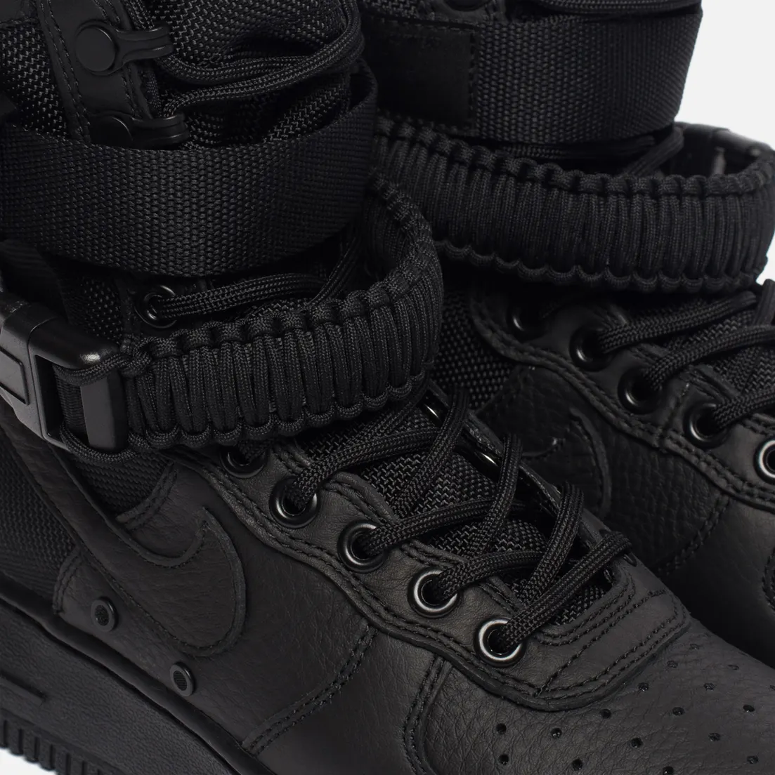 Nike Женские кроссовки Special Field Air Force 1