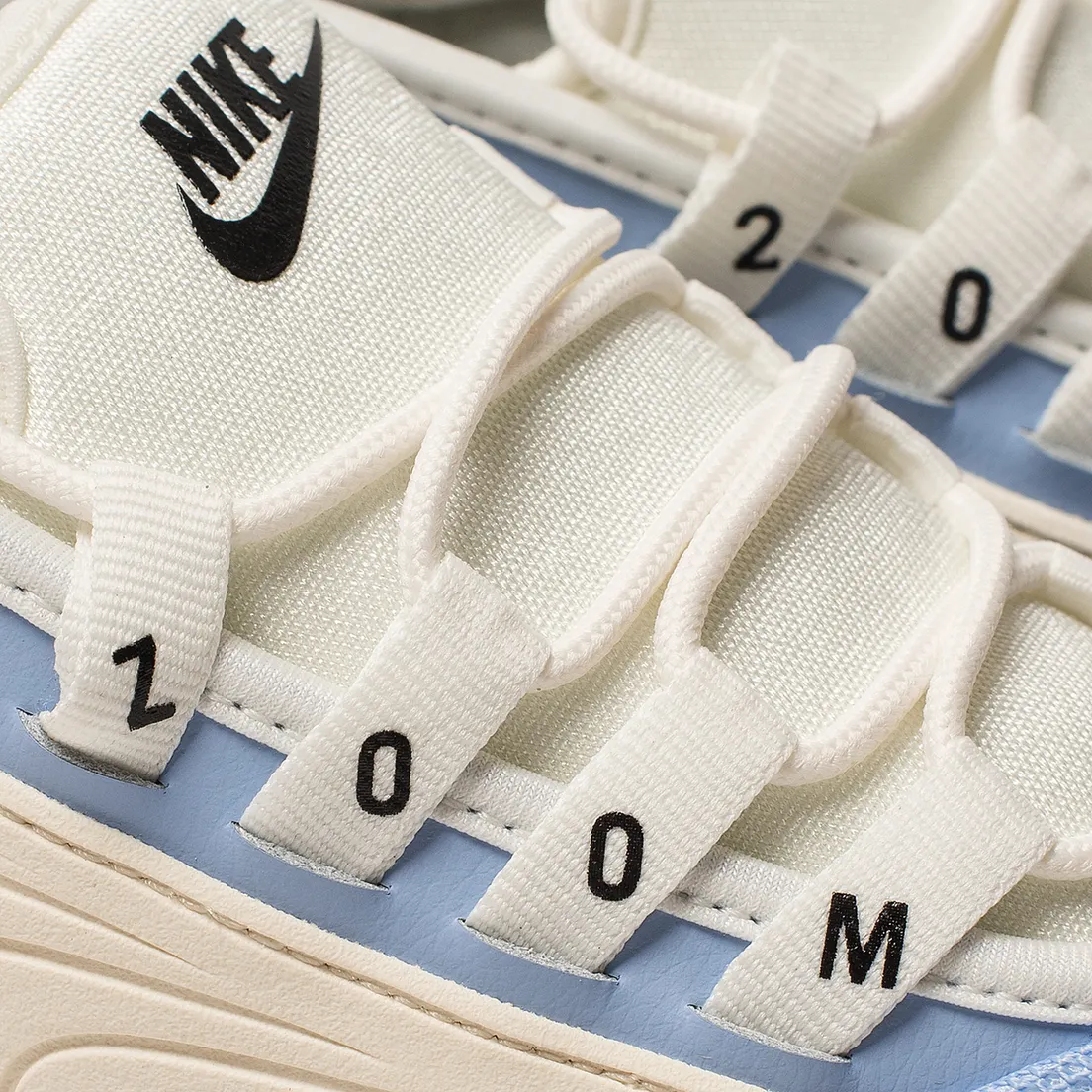 Nike Женские кроссовки Zoom 2K