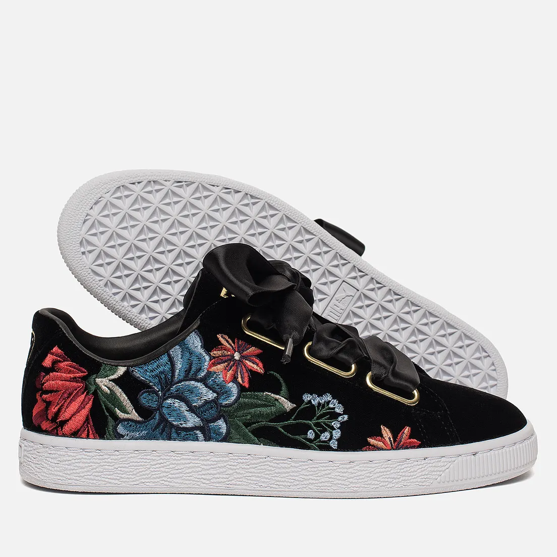 Puma Женские кроссовки Basket Heart Hyper Embroidery