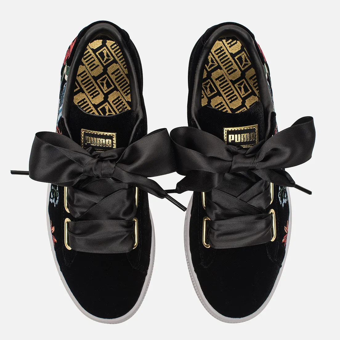 Puma Женские кроссовки Basket Heart Hyper Embroidery