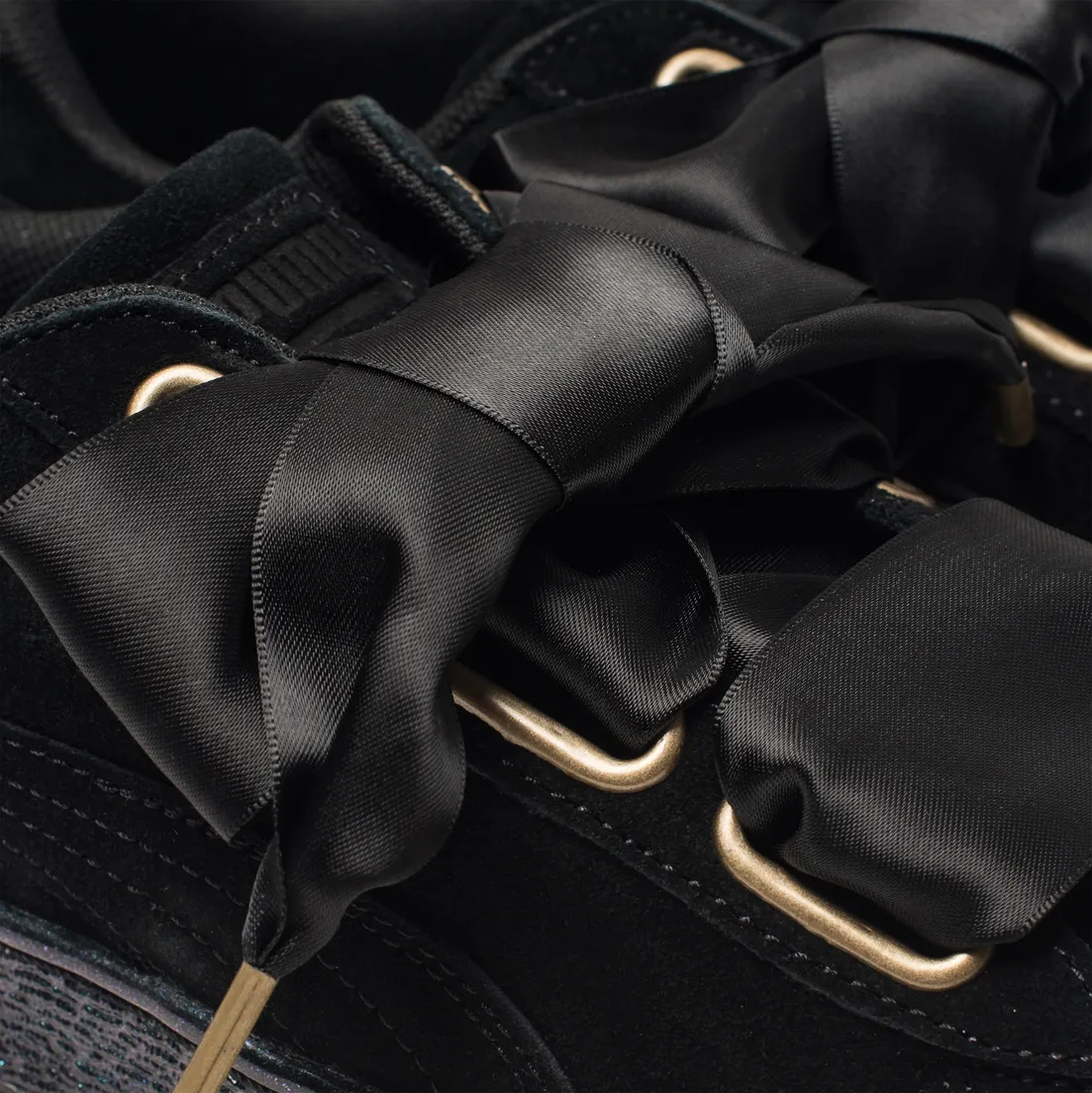 Puma Женские кроссовки Suede Heart Satin
