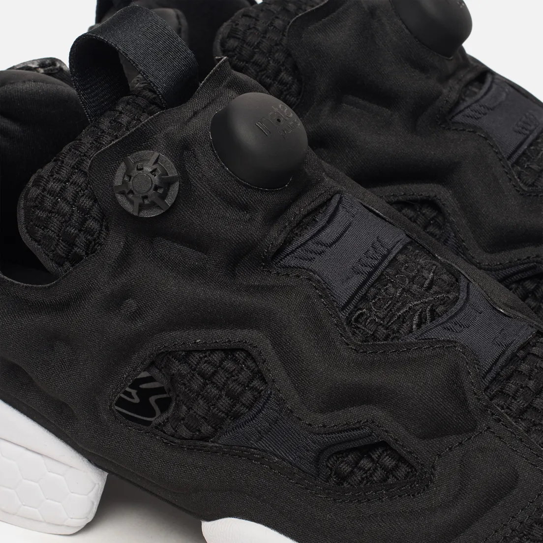 Женские кроссовки Reebok Instapump Fury Woven, CM9791
