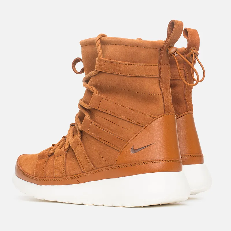 Nike Женские зимние ботинки Roshe One Hi Suede