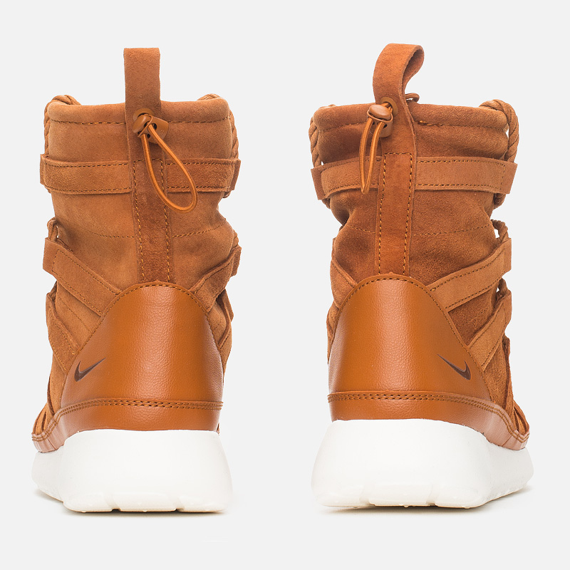 Nike Женские зимние ботинки Roshe One Hi Suede