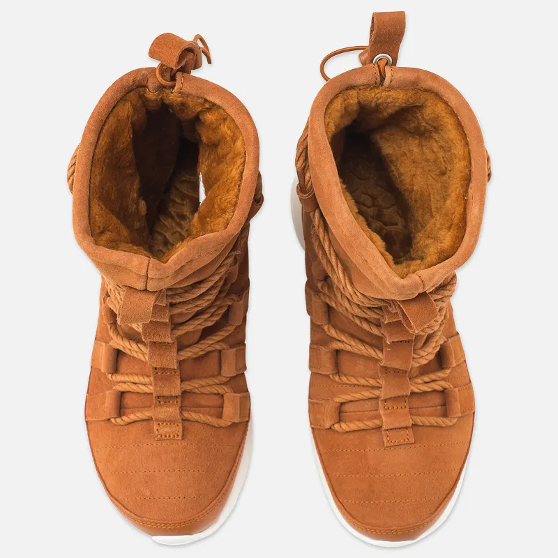 Nike Женские зимние ботинки Roshe One Hi Suede