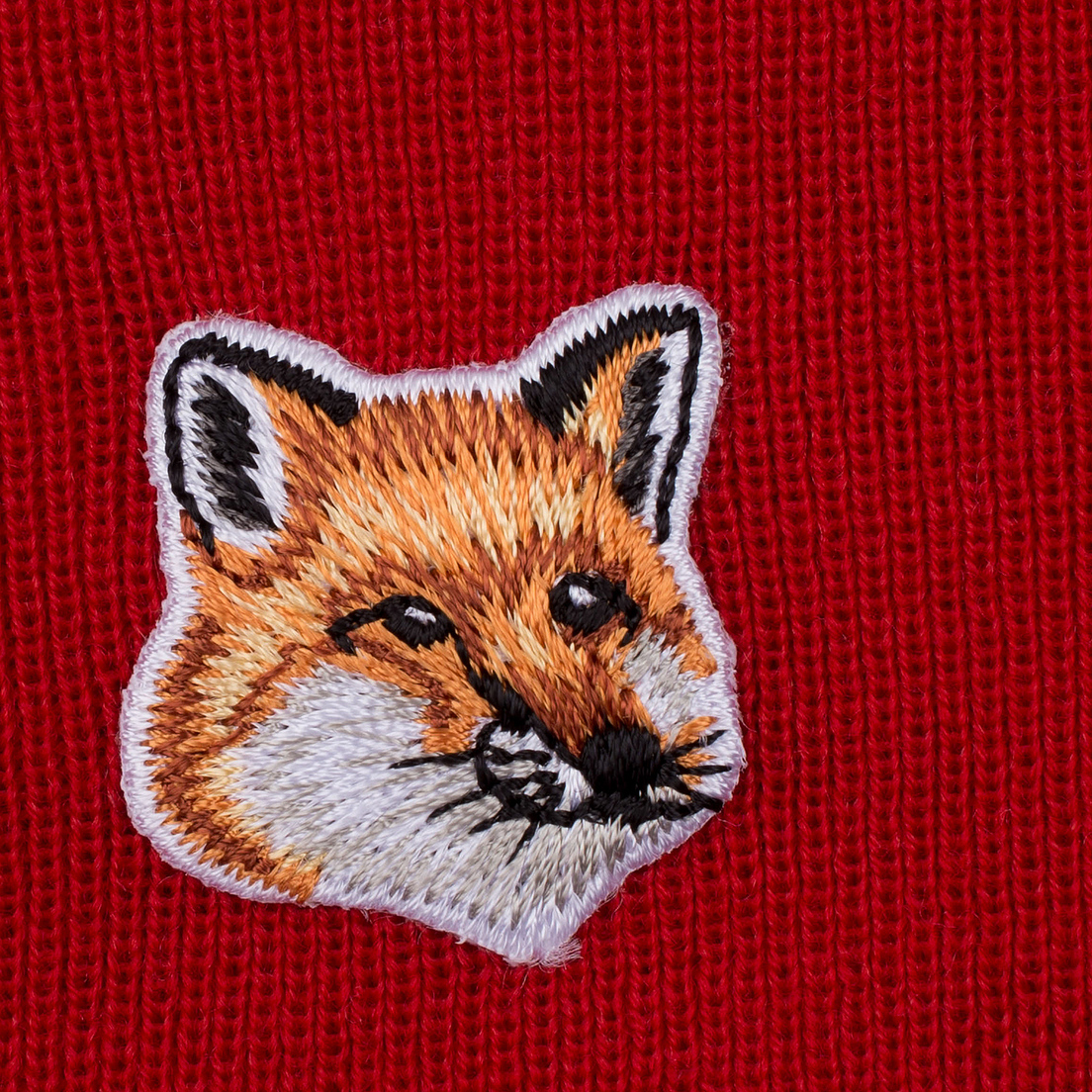 Maison Kitsune Женский свитер Merinos R-Neck