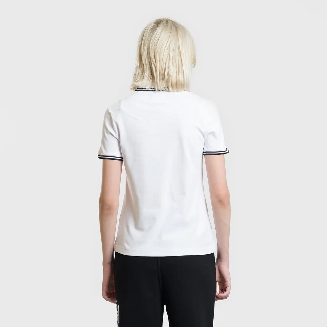 Fred Perry Женское поло x Amy Winehouse Embroidered Heart Pique