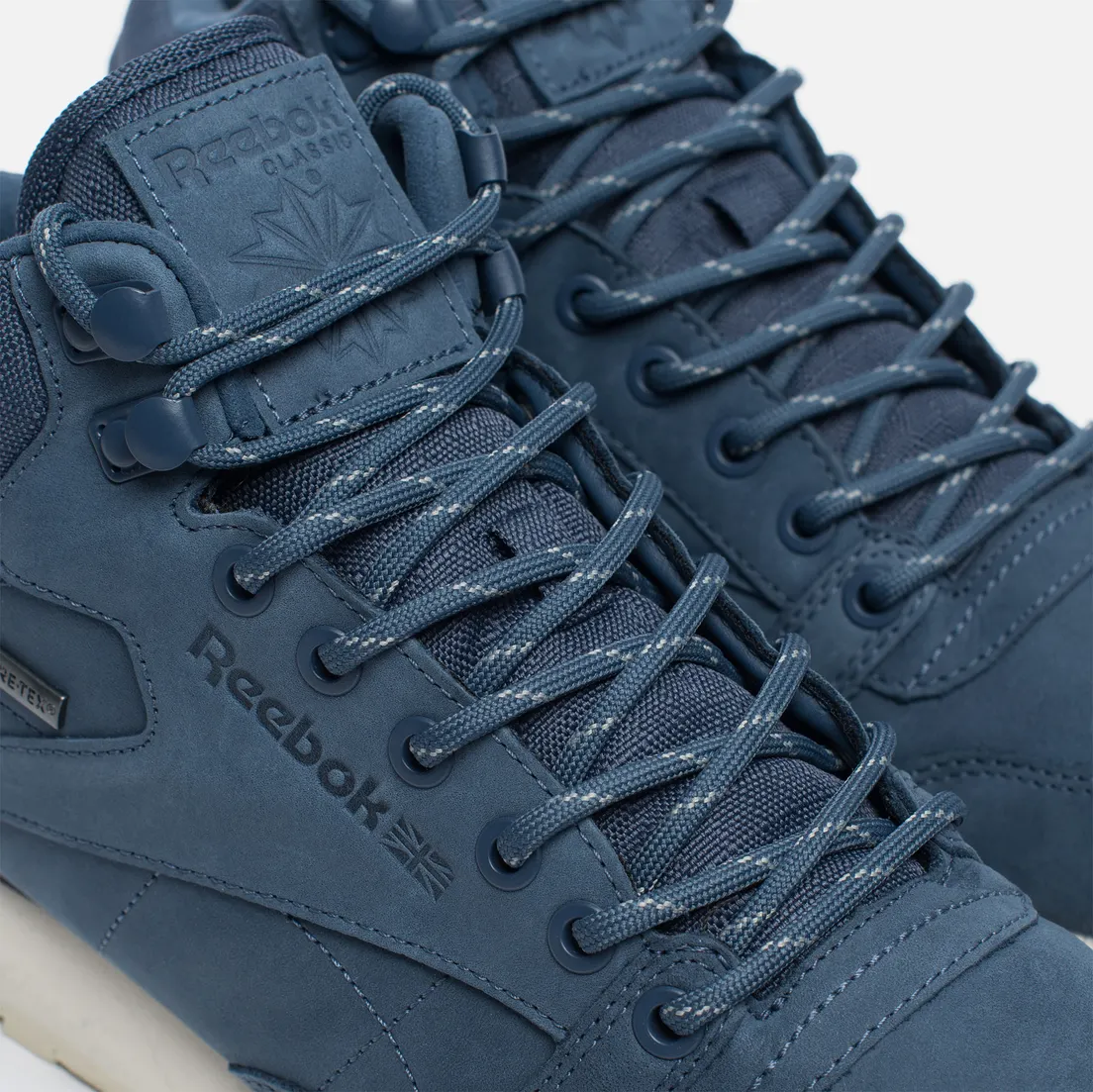 Reebok Зимние кроссовки Classic Leather Mid Gore-Tex