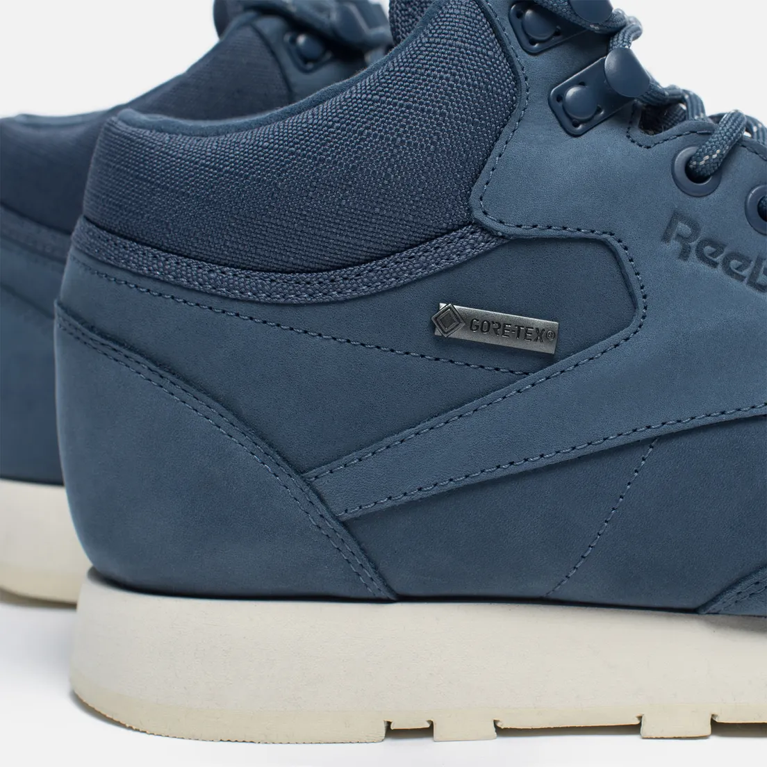 Reebok Зимние кроссовки Classic Leather Mid Gore-Tex