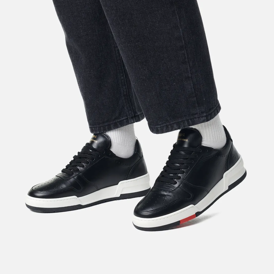 Zespa Женские кроссовки ZSP23 Max Nappa Monochrome