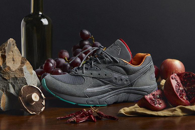 Saucony × Raised by Wolves AYA: асфальтовые джунгли