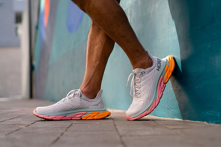 HOKA ONE ONE Clifton Edge: высокие спортивные характеристики