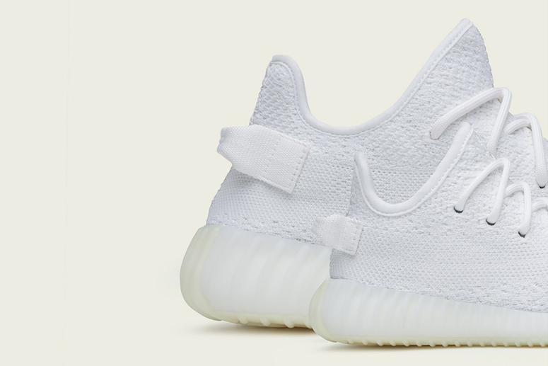 adidas Originals YEEZY BOOST 350 V2: молочно-белый